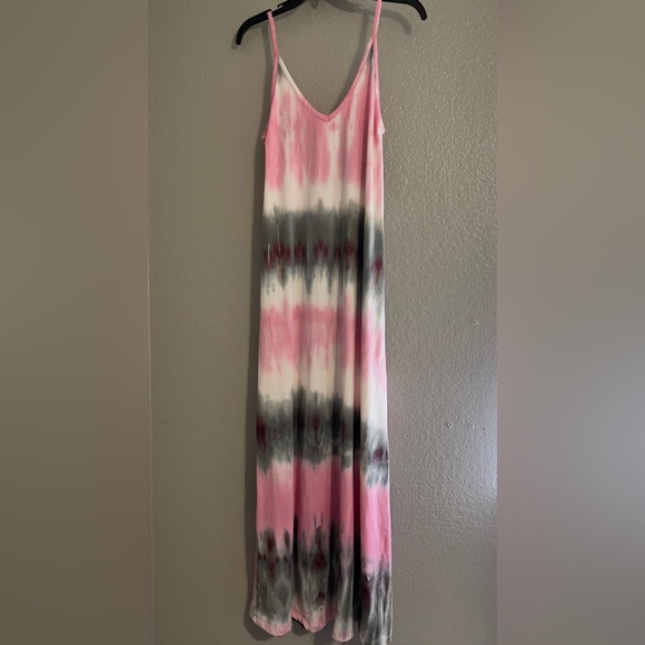 Simple tie dye maxi dress - Picture 1 of 3